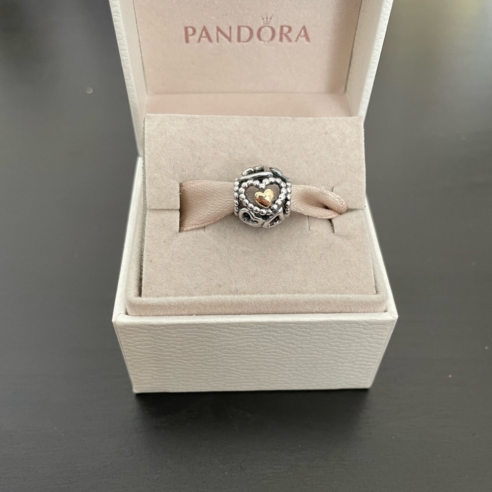 Pandora Spread the Love Charm